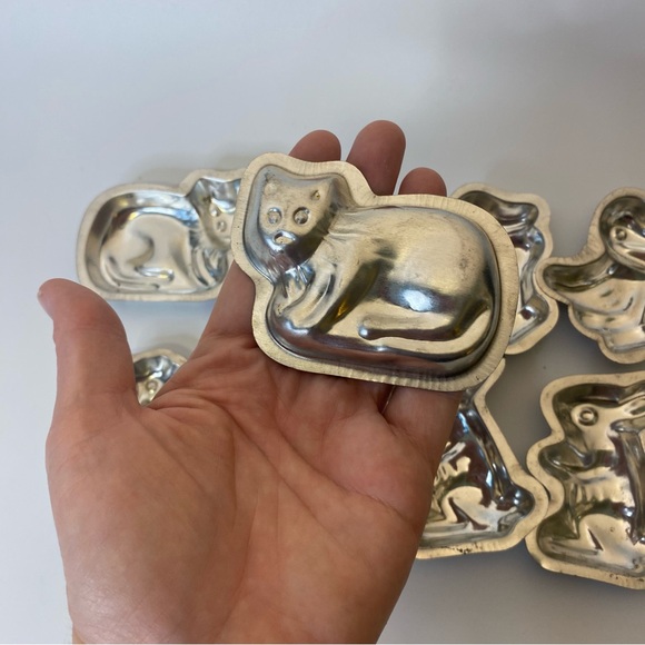 Set of 8 vintage tin chocolate molds - Picture 4 of 8